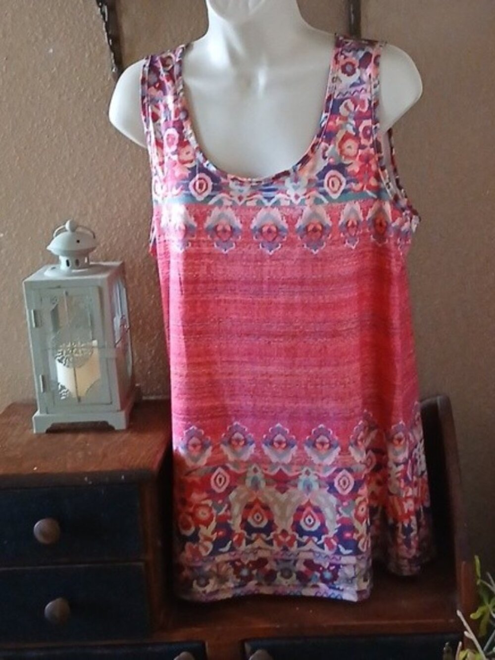 Womens XL Sleeveless Scoop-Neck Patterned Tank Top